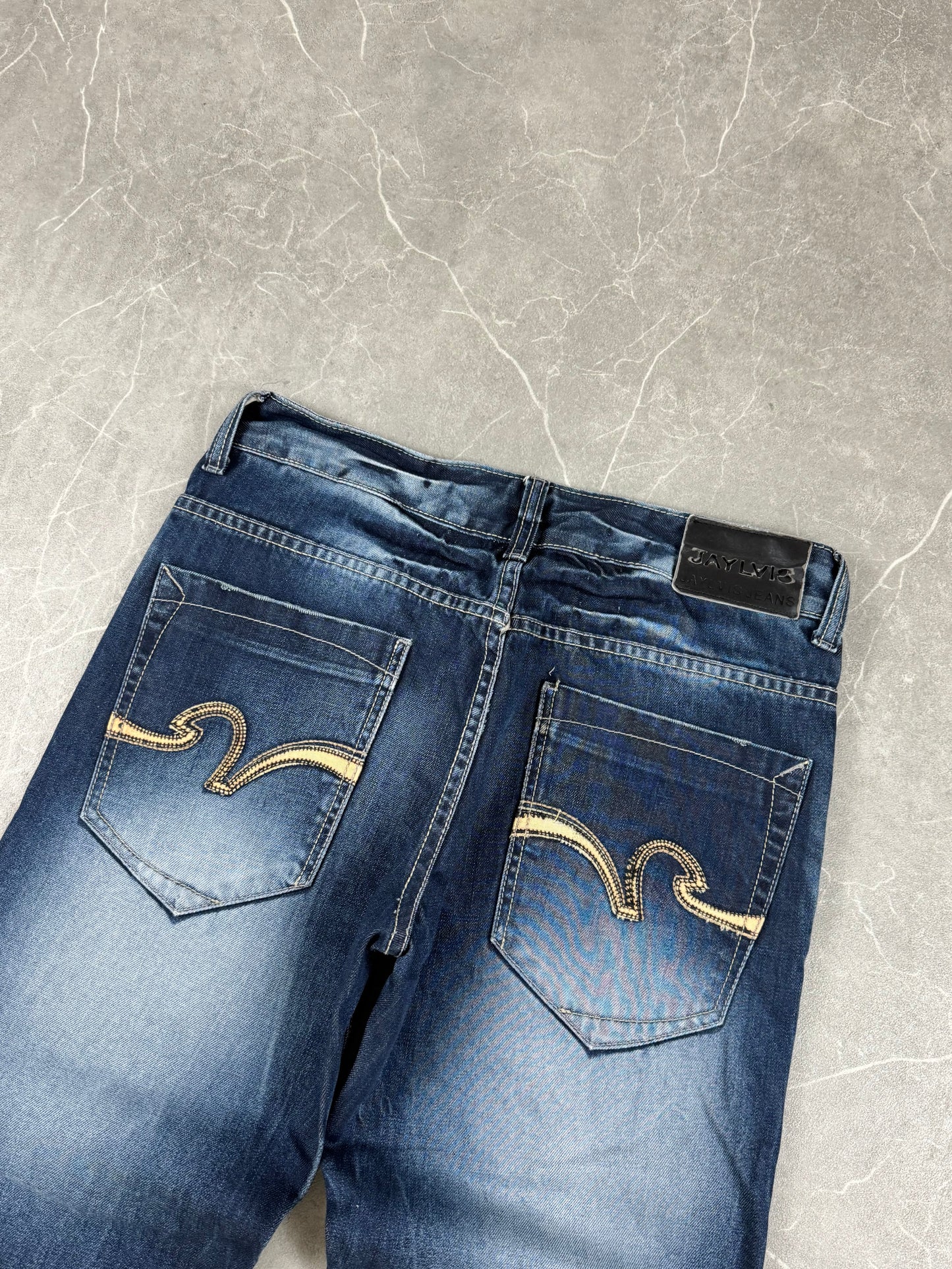 VINTAGE WASHED JEANS