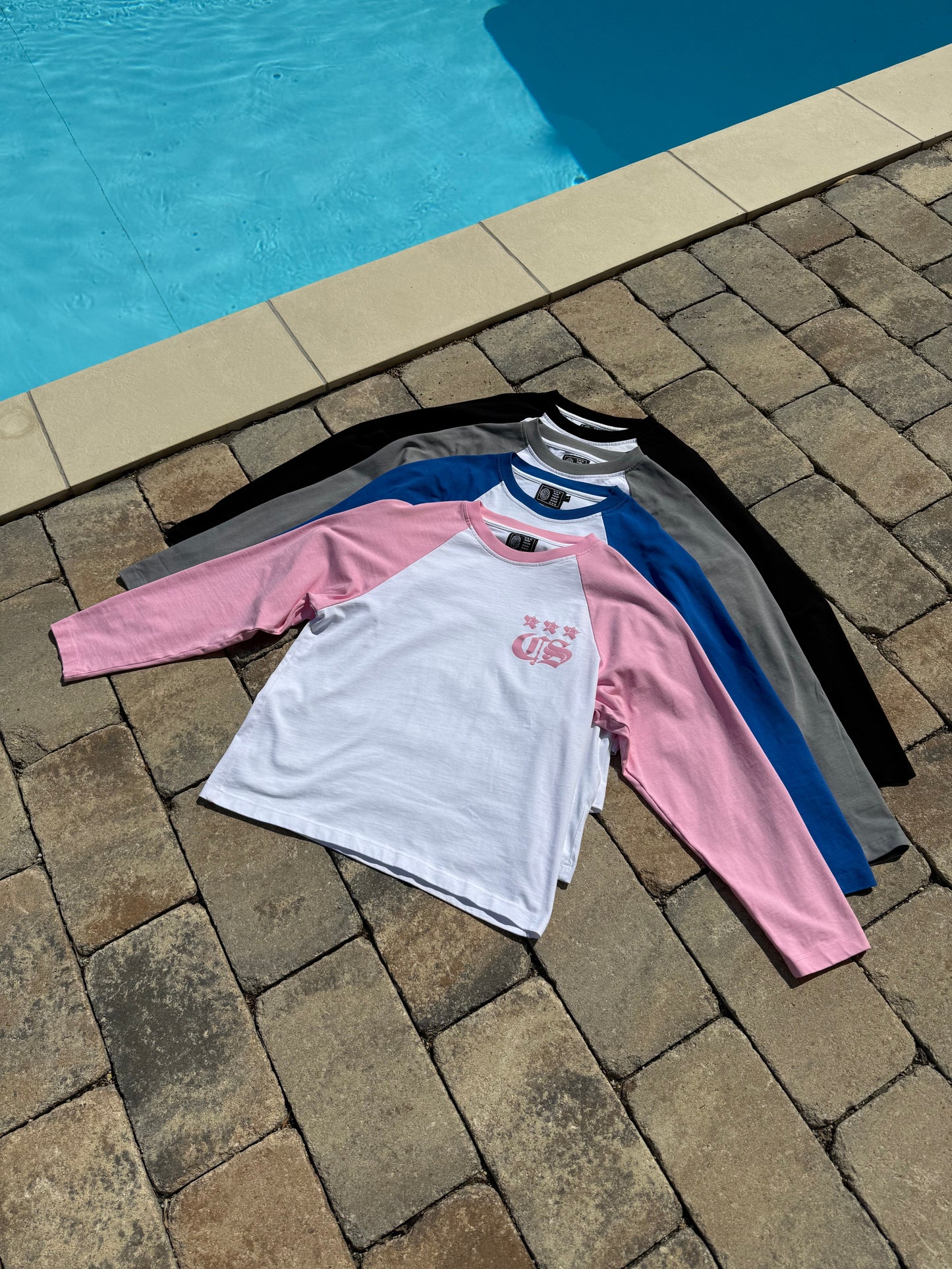 LONGSLEEVE STUDIO