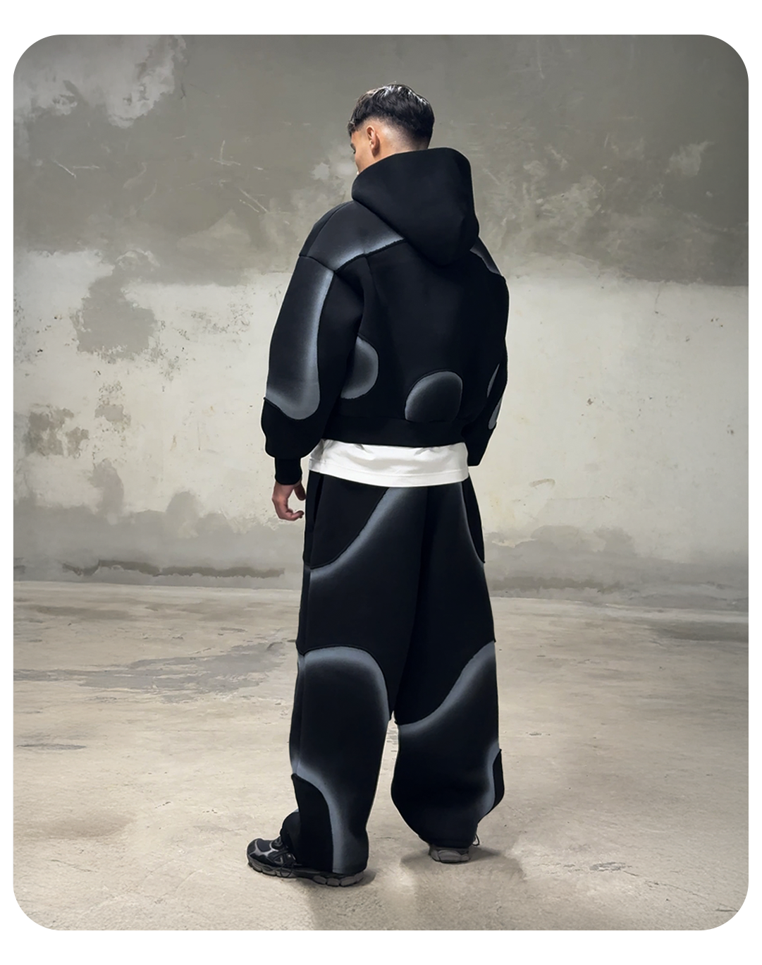 AURA TRACKSUIT
